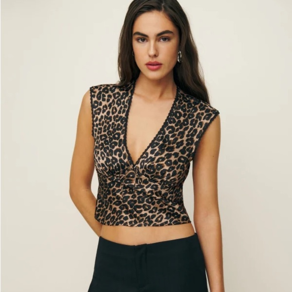 Reformation Cherry Top - Leo